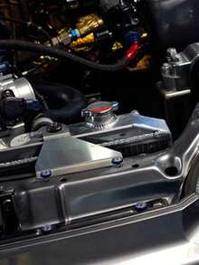 20件套M6 x 20mm阳极氧化铝螺栓和垫圈套装 - 高抛光JDM风格紧固件，适用于保险杠、引擎盖、后备箱盖、车牌框、格栅、车灯、汽车造型和DIY改装