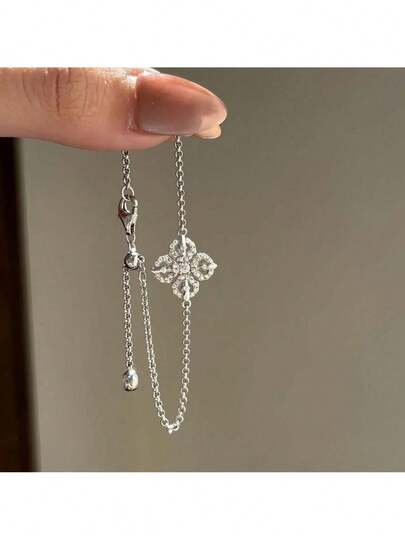 Fresh And Sweet Four-Leaf Clover Flower Sterling Silver Bracelet Silver Flash Stacking Small Fragrance Style Women's Accessories