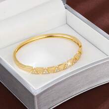 1pc Geometric Triangle Arrangement Design Artificial Gem Women Fashion Bracelet