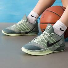 Nike Zapatillas de baloncesto de entrenamiento casual de competición de talla grande para niños - Verde - Ver 3