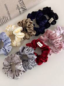 1pc Autumn/Winter Velvet Scrunchie, Elegant Hair Tie, High Elasticity Ponytail Holder, Non-Damaging Hair Rope ,Hair Elastics ,Hair Rubber Bands - Hairband - View 1