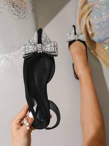 新款时尚女士尖头黑色珍珠蝴蝶结鞋 - 黑色 - 查看 1