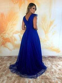 Grife Velasco Elegant Long Party Dress For Bridesmaids, Wedding, With Glitter, Ruffles, And Short Sleeves. - 寶藍色 - 查看 4