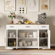 Aparador de Cocina Grande de 55 Pulgadas con 4 Puertas y 3 Cajones, Gabinete de Almacenamiento con Estantes Ajustables, Mesa de Bar para Comedor y Sala - Color blanco y madera - Ver 5