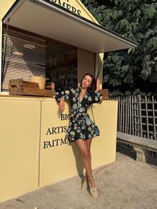 2025秋冬新款欧美风女装优雅休闲甜美立领纽扣灯笼袖蝴蝶结褶皱A字迷你连衣裙，适合休闲、户外、旅行、通勤、度假等场合，黑色 - 黑色 - 查看 2