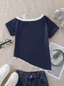 1pc Girls Sweet & Spicy Lace V-Neck Asymmetrical Hem Fitted Short Sleeve T-Shirt With Badge & Letter Print, Summer - Blue - View 2