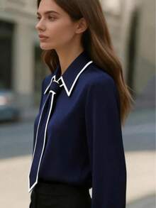 女士优雅黑白撞色领长袖衬衫，配领结细节 - 经典领商务休闲衬衫，适合所有季节，办公休闲皆宜，修身剪裁，打造专业半正式的春季着装风格 - 藏蓝色 - 查看 5