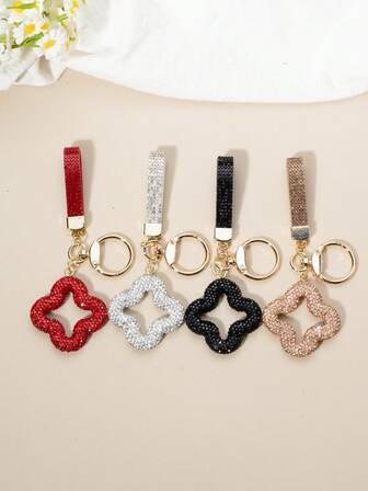 1pc Rhinestone Clover Keychain, Bag Charm Mini Fashionable Backpack Pendant Accessory, Suitable For Backpack Decoration