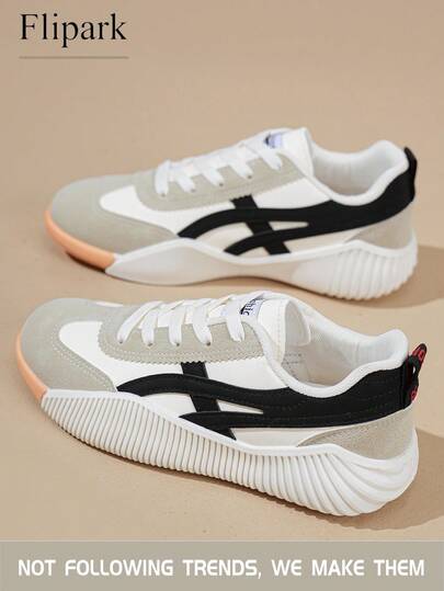 Flipark 休闲鞋，马卡龙色拼接！黑色、灰色和白色，绝妙的配色，柔软鞋底，舒适又时尚，适合通勤和外出穿着。
