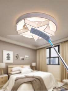 Cây lau nhà có thể kéo dài, dụng cụ làm sạch góc giường, miếng lau thay thế, loại bỏ bụi bẩn tĩnh điện cho giường, phù hợp với nhiều loại sản phẩm tẩy rửa, vệ sinh nhà cửa, thích hợp cho phòng tắm, nhà bếp, phòng học, văn phòng và phòng khách. Có thể sử dụng trong nhà và ngoài trời, phù hợp cho gia đình có thú cưng. Dễ cất giữ, không chiếm diện tích, có thể giặt và tái sử dụng, kết hợp chức năng của chổi và cây lau nhà. - Nhiều màu - Xem 6