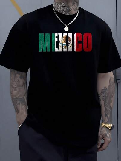 Bandera de México con escudo nacional que simboliza historia cultura y orgullo patrio sobre letras grandes y colores vibrantes camiseta de hombre 100% algodón 220g