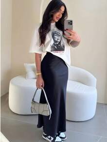 Women's Long Midi Satin Skirt With Elastic And Lining. - 黑色 - 查看 4