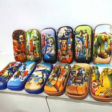 1个大容量意大利字符（Cicciopasquini、Belfagor、Cipollone）铅笔盒，宽敞的办公用品收纳盒，采用耐用的拉链设计，适用于钢笔、马克笔、笔记本等 - 意大利主题 - 彩色 - 查看 1