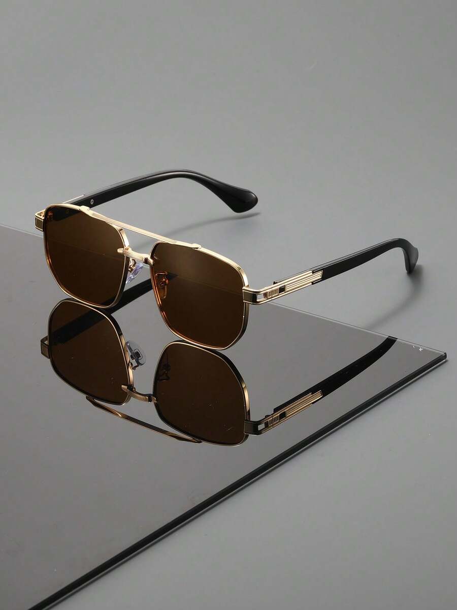 Vintage Double-Bridge Oversized Square Frame Glasses, Unisex, Striped Decorative Color-Block Temples, Suitable For Street Photography And Vacation Looks - Multicolor - View 1