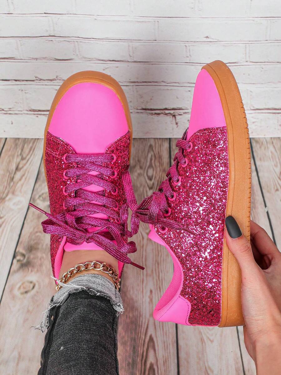 多巴胺紫亮片拼接时尚简约女式滑板鞋，百搭舒适，适合日常穿着，在派对和休闲场合吸睛，柔软轻便耐磨的鞋底带来卓越的性能，适合日常穿着、派对、通勤和户外活动。 - 玫紅生膠底 - 查看 1