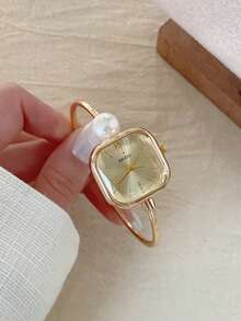 1件女士优雅椭圆形设计绿色表盘银色和金色时尚休闲手表手链款式 - 金色 - 查看 1