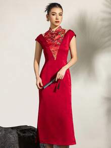 女士立领镂空侧开衩旗袍连衣裙 - 优雅短袖印花修身连衣裙，适合商务会议、公司晚宴、艺术画廊开幕式、文化庆典以及精致日常穿着，夏季之选。 - 紅色 - 查看 4