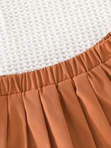 女童优雅花卉刺绣荷叶边袖上衣和百褶裙套装 - 卡其色 - 查看 8