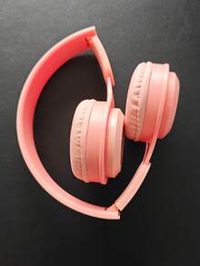 Wireless Earbuds, Bluetooth Headphones, Wireless Headphones, Essential For Listening To Music And Gaming, Comfortable Fit, Comes With Charging Cable, Supports Charging Function, Christmas Gift, Sports Running Headphones, Compatible With IPhone, Suitable For Boyfriend/Girlfriend, Enjoy Music Anytime Anywhere, Experience Unparalleled Freedom