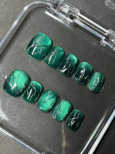 10-Piece Handmade Press-On Nail Design, Short, Square, Dark Green Cat-Eye Style, Cool And Sexy, Grunge Punk Cat-Eye Press-On Nails. Detachable And Reusable. Suitable For Women, Perfect For Vacations, Holidays, Or Everyday Wear. Nail Supplies Handmade Press On Nails