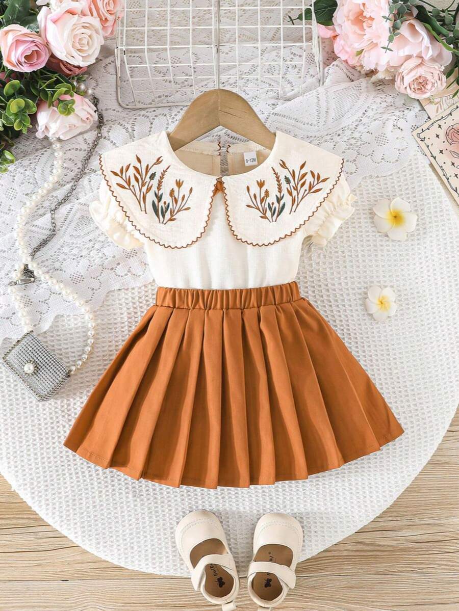 女童优雅花卉刺绣荷叶边袖上衣和百褶裙套装 - 卡其色 - 查看 1