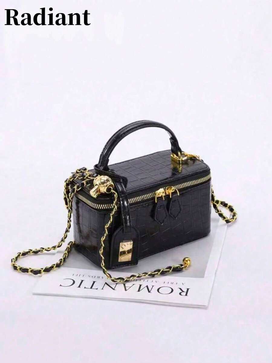 A Sophisticated Black Crocodile-Embossed Zippered Small Square Bag, Stylish PU Quilted Diamond Pattern Embroidered Box Bag, Chic And Versatile Women's Handbag With Chain Crossbody Design. - Black - View 1