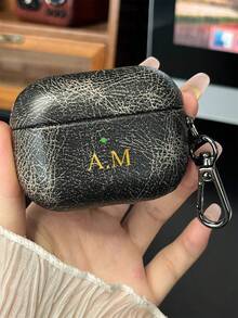 [Customized Version] Personalized Gold Letter Earphone Case, Compatible With AirPods 1/2/3/4 Pro/2 Pro 3, Made Of Luxurious Faux Leather Crocodile-Patterned TPU Material, With Keychain.