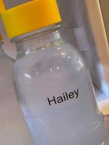 定制姓名标签、文字贴纸、乙烯基玻璃贴纸、学校水瓶贴纸、个性化姓名贴纸、定制姓名和文字婚礼装饰字体、个性化乙烯基标签、温馨氛围、多功能、耐用、装饰性强、可重复使用、精致、时尚、高品质、色彩丰富、现代、定制、个性化、独特、送给他的理想礼物、送给她的理想礼物、送给男朋友的礼物、送给爸爸的礼物 - 彩色 - 查看 5