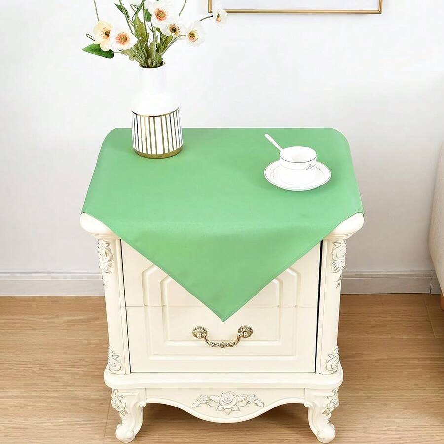 Mantel de mesa cuadrado pequeño de 24x24 pulgadas, lavable de poliéster, mantel de mesa lateral sólido de color verde salvia, cubierta de mesa auxiliar resistente para comedor, hogar y fiestas - Cuadrado de 24 pulgadas x 24 pulgadas de salvia - Ver 1