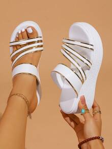 Mẫu sandal đế xuồng dày dặn, tối giản màu trắng, hàng mới về mùa hè, điểm nhấn viền vàng thời trang, thoải mái khi mang đi chơi hoặc nghỉ lễ, kiểu sandal xỏ chân đa năng phù hợp với váy và quần. - trắng - Xem 3