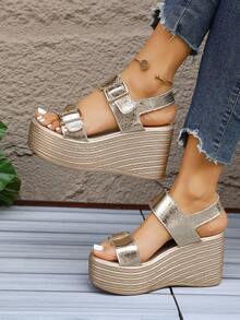 Sandales compensées à brides dorées haut de gamme pour femmes, semelle légère augmentant la hauteur, allongeant la jambe de manière flatteuse, tige en cuir souple épousant la forme du pied, confortable pour 1 pièce port prolongé, convient pour la scène, les fêtes, les mariages, sexy et à la mode, polyvalente pour de multiples tenues, indispensable pour les voyages - Doré - Voir 5