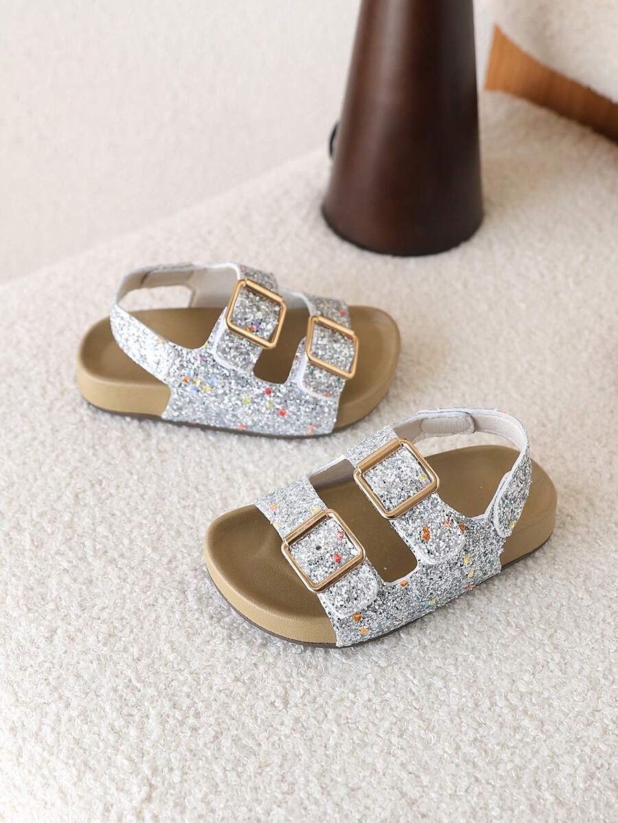 1 Pair Girls' Hook And Loop Sandals, Fashionable Princess Shoes, Soft Bottom Beach Shoes, Summer New Arrival - Silver - View 1
