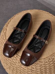 MonaNise 女士时尚方头棕色拼接杏色蝴蝶结平底鞋，休闲户外高端黑白、酒红色、卡其色、黑色百搭鞋 - 棕色 - 查看 4