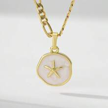 1件经典欧美风格铜镶嵌锆石星形限量版吊坠项链，适合作为圣诞节/感恩节/万圣节/母亲节/情人节礼物送给情侣/朋友/教父母，天主教初领圣体礼，日常及节日佩戴，祈祷。