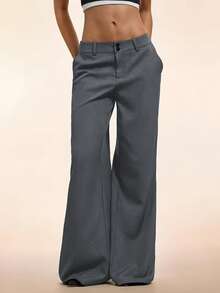Quần ống đứng nữ, chất liệu polyester, có túi khóa kéo và chi tiết cúc, chất liệu không co giãn. - Màu xám đen - Xem 1