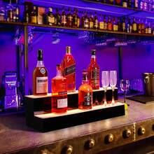 Estante Exhibidor de Botellas de Licor con LED, Estante de Bar Iluminado con Control Remoto y App, 16 Colores y 4 Modos, Soporte de Acrílico para Botellas de Licor - Rectángulo de 2 pasos de 40 pulgadas - Ver 3