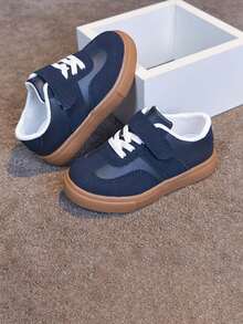 1 Pair Unisex New Low-Top Sneakers, Wear-Resistant Anti-Slip Casual Toddler Shoes, Fashion Versatile Children Canvas Shoes, Suitable For All Seasons - Black - View 4