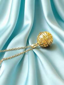 1条金色铃铛项链 – 旋律吊坠，适合日常叠戴，铃铛的叮当声被认为具有舒缓放松的效果，还能召唤天使的庇佑。 - 鈴鐺 - 查看 3