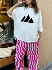 大码印花三角形几何图案T恤，休闲舒适，适合日常穿着 - 白色 - 查看 4