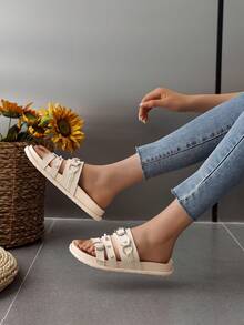 女士休闲铆钉套脚凉鞋，露趾舒适平底沙滩拖鞋 - 米色 - 查看 4