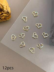 12 pezzi Charm per unghie a forma di cuore cavo, stile giapponese minimalista di lusso Y2K, decorazioni per unghie adatte per San Valentino con perle e diamanti finti, ideali per unghie corte e french tip, accessori per nail art multifunzionali - Multicolore - Visualizzare 9