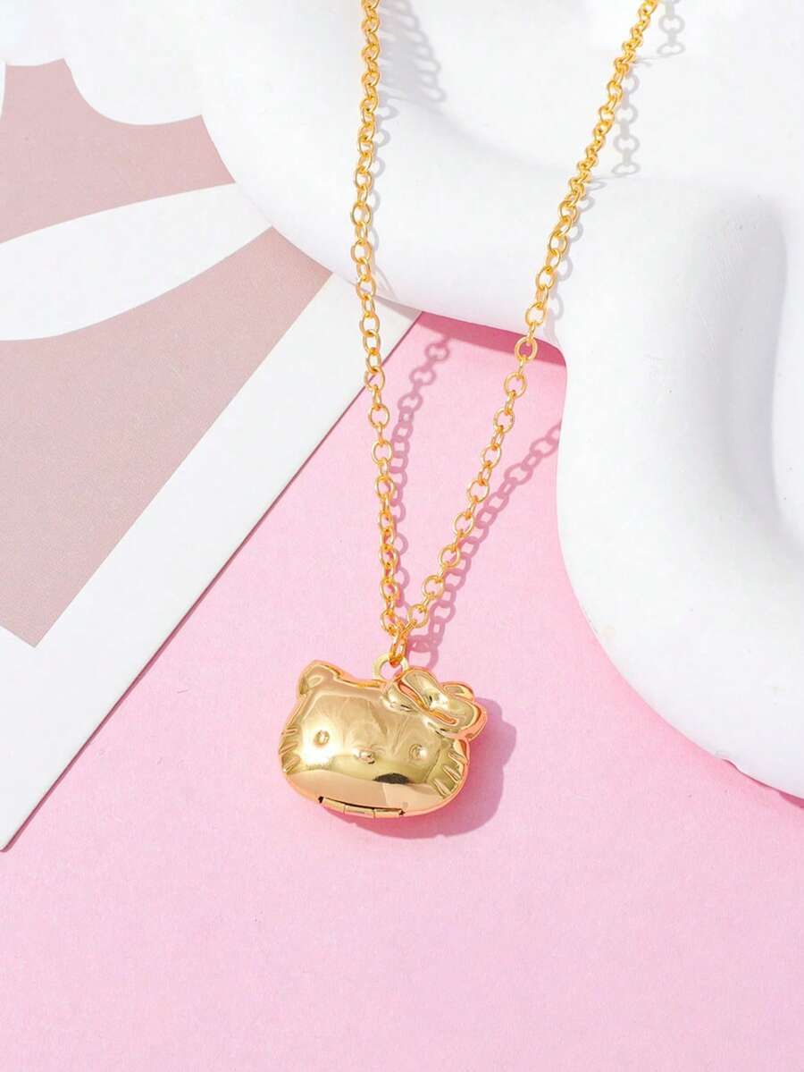 A Sanrio Necklace With A Sweet, Cool And Cute Millennium Style Y2k Necklace And A Hello Kitty Pendant That Can Be Opened And Closed