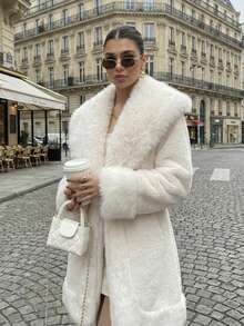 Áo khoác lông giả cao cấp màu trắng dành cho nữ, kiểu dáng thanh lịch với ve áo rộng, lông xù mềm mại, dày dặn ấm áp cho mùa đông, thích hợp cho các bữa tiệc hóa trang, đi chơi đêm, phong cách đường phố sang trọng, quyến rũ, đậm chất quý tộc, thời trang Teddy Bontjas. - trắng - Xem 1