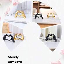 金色心形手雕塑摆件（黑色、金色），美学艺术装饰爱心手雕塑，适用于客厅、卧室书架、咖啡桌，桌面装饰艺术品，爱情象征家居装饰，钥匙扣，戒指托，求婚礼物，日常场合及家居装饰的多功能礼物 - 彩色 - 查看 1