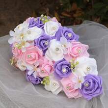 1件优雅浅紫色和粉色玫瑰金水晶瀑布新娘捧花，森系花果装饰，人造PE长泡沫玫瑰花束，永不凋谢，适用于新娘、伴娘、婚礼、情人节 PB1222B - 手捧花 - 查看 7