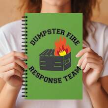 1 Stück lustiges Spiral-Notizbuch "Dumpster Fire", 100 Seiten (50 Blatt), geeignet als Geschenk für Bürokollegen, Geschenk für Notfallhelfer, Büro-Gag-Geschenk, Neujahrgeschenk - A5 - Übersicht 1