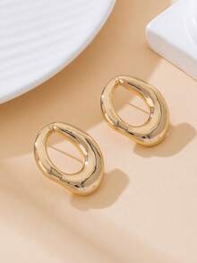 1 Pair Classic Retro Personalized Gold Hollow Metallic Asymmetrical Geometric Round Stud Earrings For Women - Yellow Gold - View 2