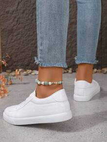 秋冬大码女式白色系带运动鞋，休闲平底滑板鞋，时尚舒适运动鞋