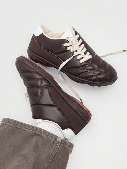 2026新款男士春夏户外休闲黑色鞋，防滑轻便专业足球鞋，运动鞋