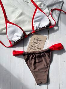 Bộ sưu tập đồ bơi mùa hè dành cho nữ, bikini tam giác buộc dây cổ màu đỏ nâu phối hạt gỗ kiểu retro với quần bơi hai mảnh, gợi cảm, giúp thon gọn và che khuyết điểm vòng bụng, phong cách ngọt ngào, bộ đồ bơi thời trang cho kỳ nghỉ biển và chụp ảnh. - Nhiều màu - Xem 3